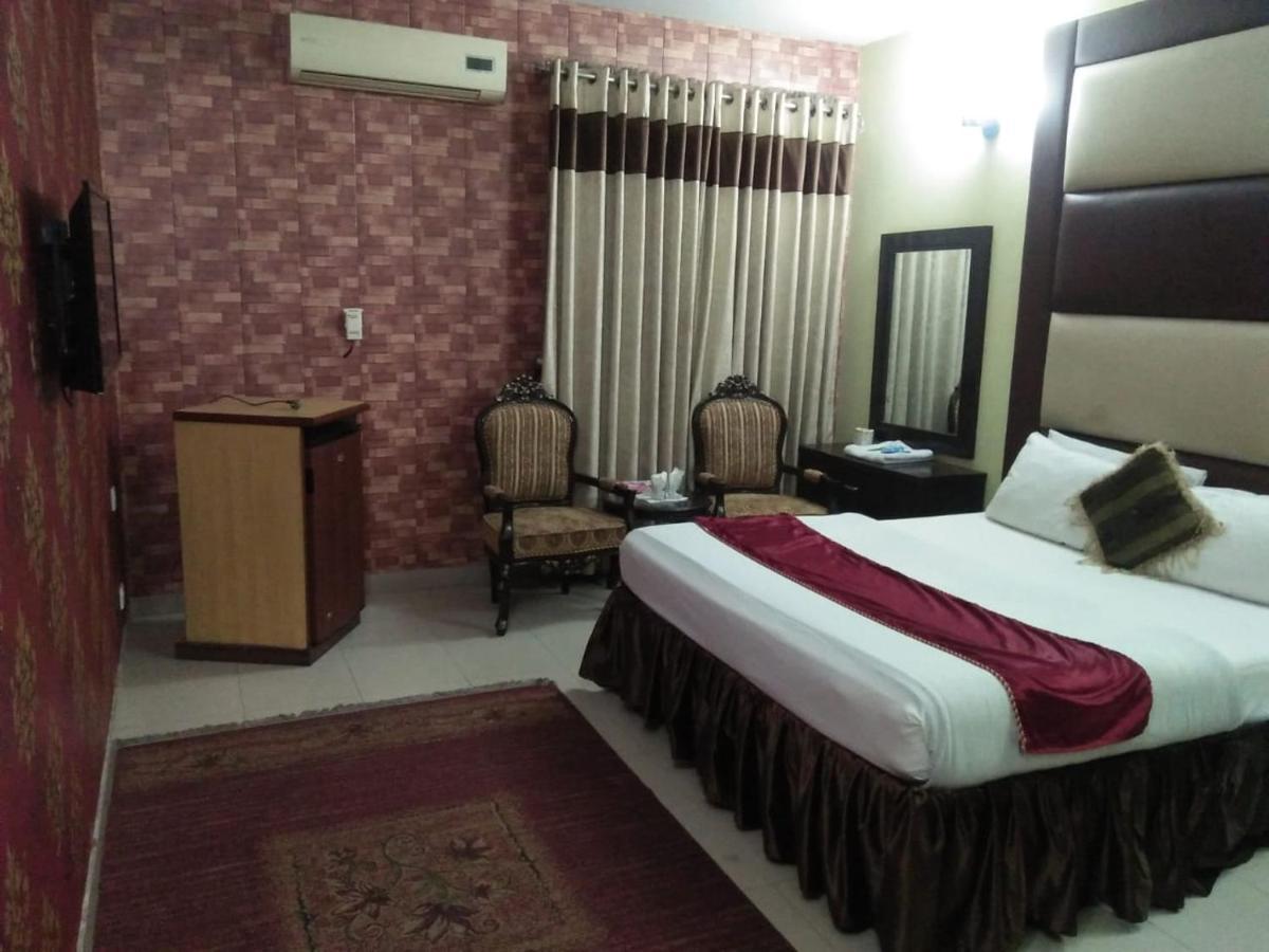Tourist Inn Hotel Lahore Exterior photo